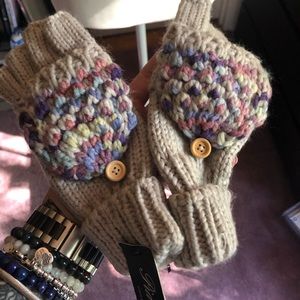 NWT fingerless/mitten attachment gloves